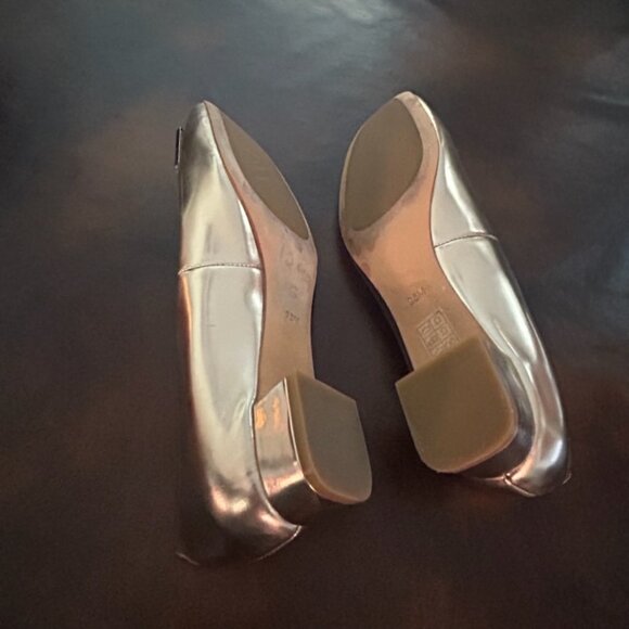 Authentic Tory Burch Gigi Mirrored Metallic Gold Silver Leather Block Heel Pump - Picture 5 of 10